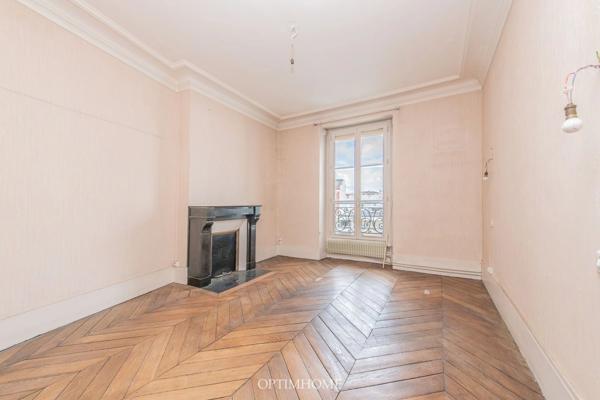 Appartement traversant de 3 pièces / 60.26 m² - SAINT MANDE (94) proche Bois de Vincennes - Fort potentiel - A rénover