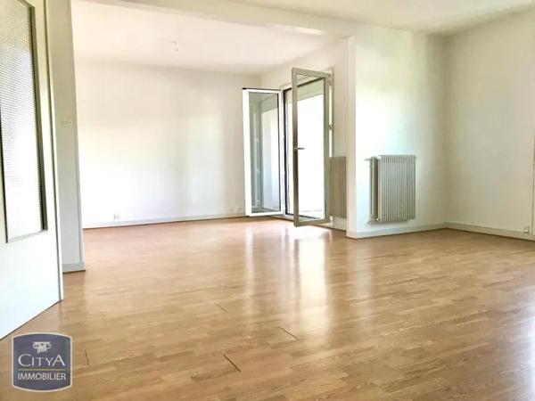 Appartement à louer 5 pièces 116.06m²