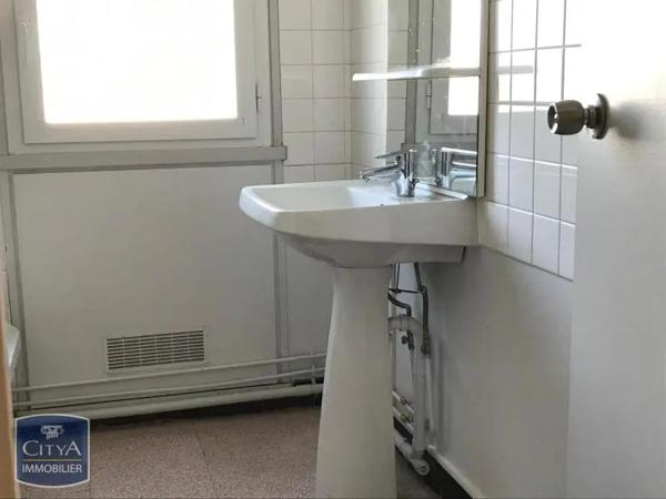 Appartement à louer 5 pièces 116.06m²