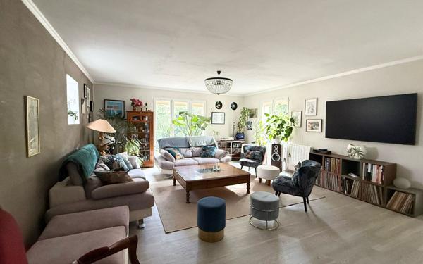 Maison à vendre    8 pièces • 200 m2 Le Plessis-Trévise