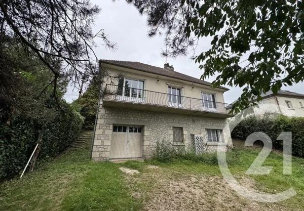 Maison à vendre  5 pièces - 81 m 2   BAGNOLES DE L ORNE NORMANDIE  - 61