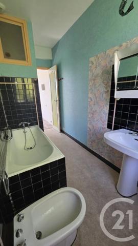 Maison à vendre  5 pièces - 81 m 2   BAGNOLES DE L ORNE NORMANDIE  - 61