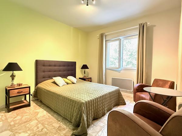 Alata (20167) Magnifique maison avec 2 appartements à Trova