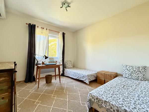 Alata (20167) Magnifique maison avec 2 appartements à Trova