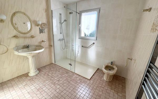 Maison à vendre    6 pièces •  Herbignac