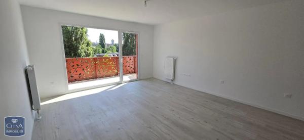Appartement à louer 3 pièces 64.1m² Valenciennes (59300)