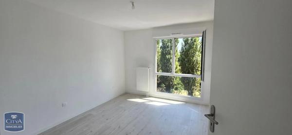 Appartement à louer 3 pièces 64.1m² Valenciennes (59300)