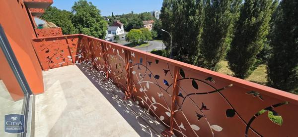Appartement à louer 3 pièces 64.1m² Valenciennes (59300)