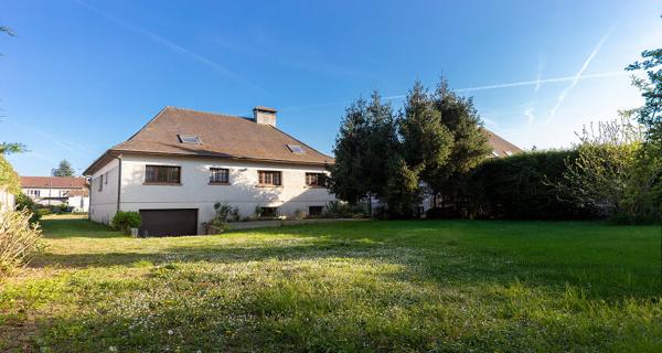 Maison La Queue En Brie 7 pièce(s) 140 m2