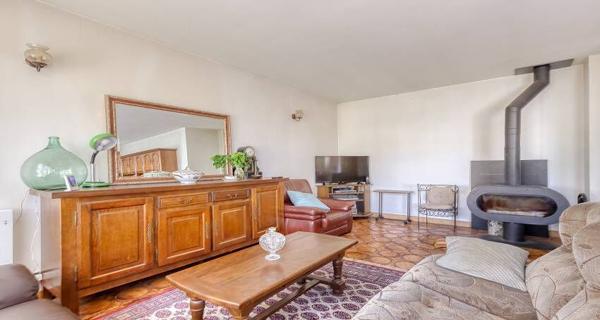 Maison La Queue En Brie 7 pièce(s) 140 m2