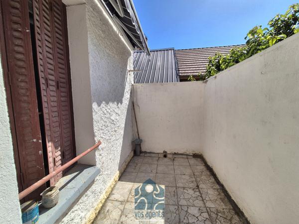 Immeuble de 4 appartements terrasses et caves