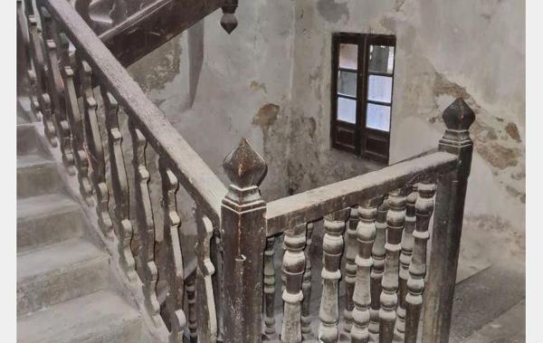 Vente Immeuble avec local commercial et potentiel à rénover Saint-laurent-de-cerdans   