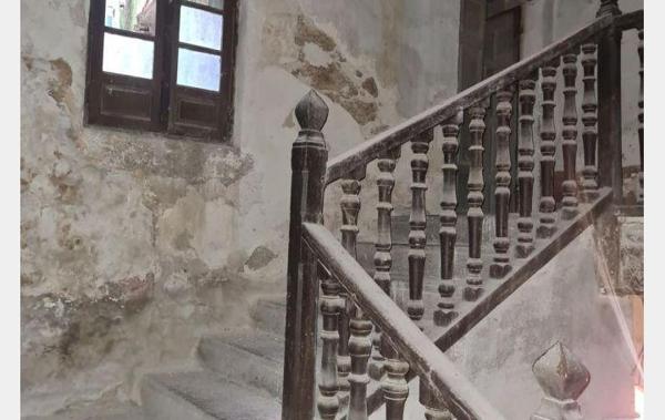 Vente Immeuble avec local commercial et potentiel à rénover Saint-laurent-de-cerdans   