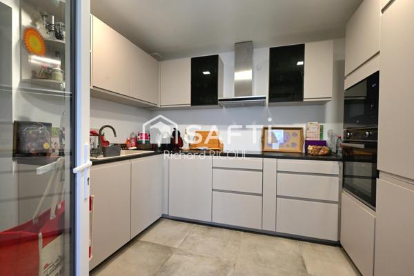 App RDC 95m²- terrasse 31m² - Pkg - Plage-Centre 3' à pied