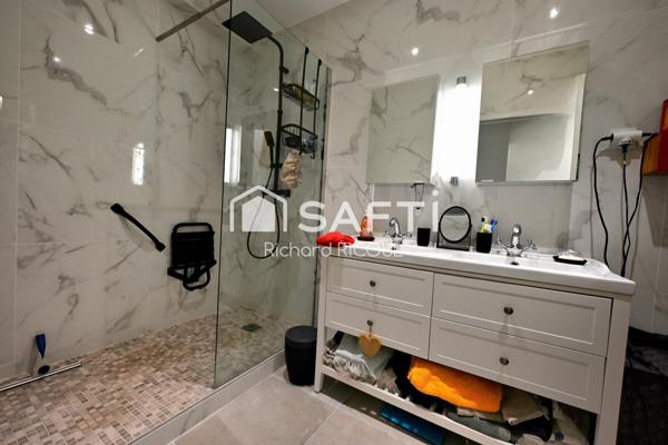 App RDC 95m²- terrasse 31m² - Pkg - Plage-Centre 3' à pied