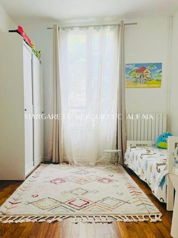 Maison ancienne pleine de charme à deux pas du centre-ville d’Argenteuil