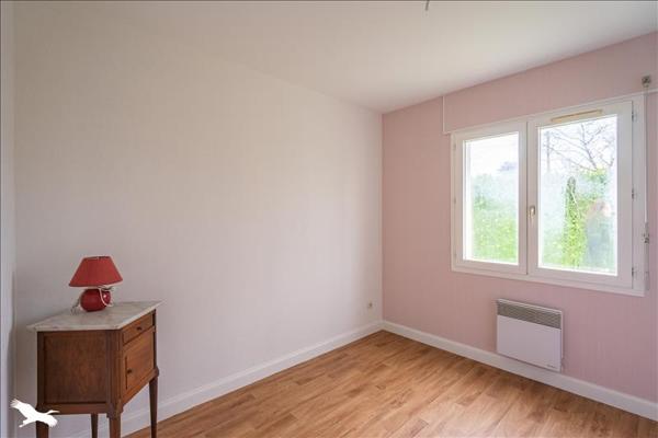 Maison à vendre 249 900 € Saint-Georges-de-Didonne 4 p 86 m² DPE D