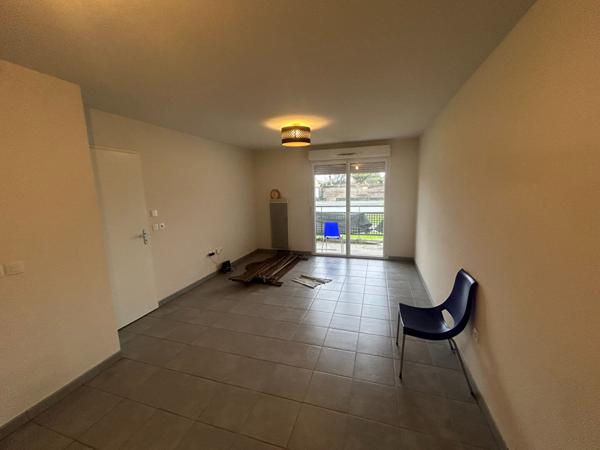 Achat appartement près de AMBARES ET LAGRAVE - 2 pièce(s) - 45 m² - 87 500 €