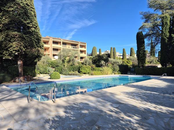 Appartement 2 pièces - 48 m² Exclusivité efficity