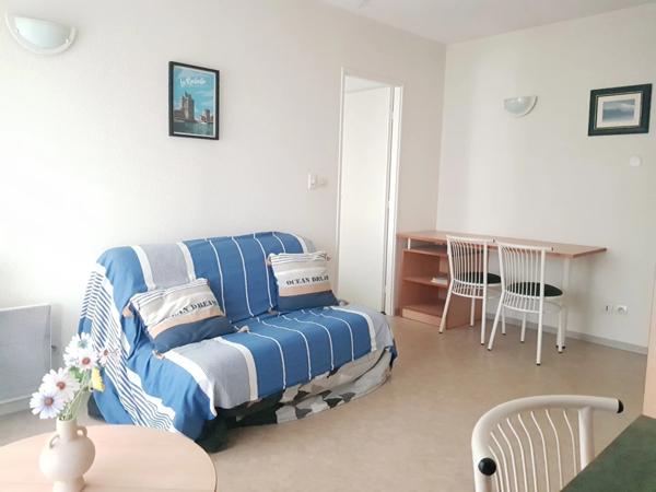 T2 MEUBLÉ AVEC BALCON ET PARKING