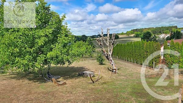 Maison à vendre  7 pièces - 165,80 m 2   NEUVELLE LES CROMARY  - 70