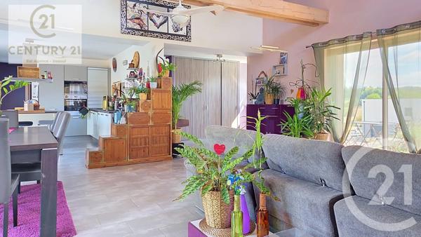 Maison à vendre  7 pièces - 165,80 m 2   NEUVELLE LES CROMARY  - 70