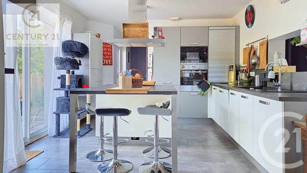 Maison à vendre  7 pièces - 165,80 m 2   NEUVELLE LES CROMARY  - 70