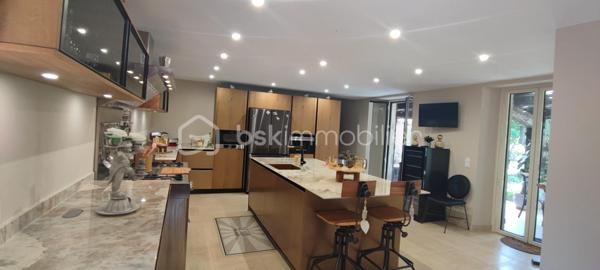 Maison en pierre de 180 m²