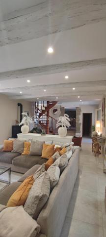 Maison en pierre de 180 m²