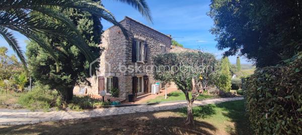 Maison en pierre de 180 m²