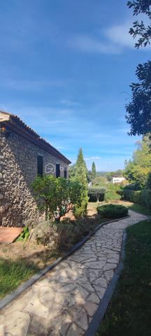 Maison en pierre de 180 m²