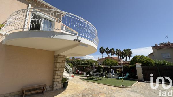 Maison à vendre 6 pièces 159 m² Hyères