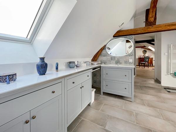 Demeure d'exception de 6 chambres et 385 m² sur un terrain de 1,6 ha