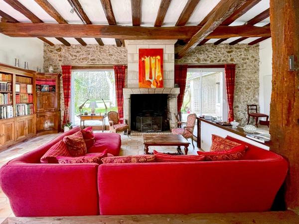 Demeure d'exception de 6 chambres et 385 m² sur un terrain de 1,6 ha