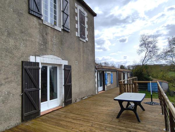 Maison bourgeoise Divatte Sur Loire 7 pièces 234 m2