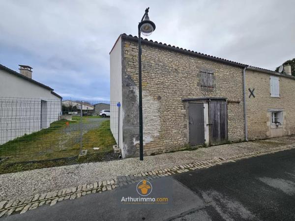 Vente Maison 6 pièces 199 m2 à Courçon