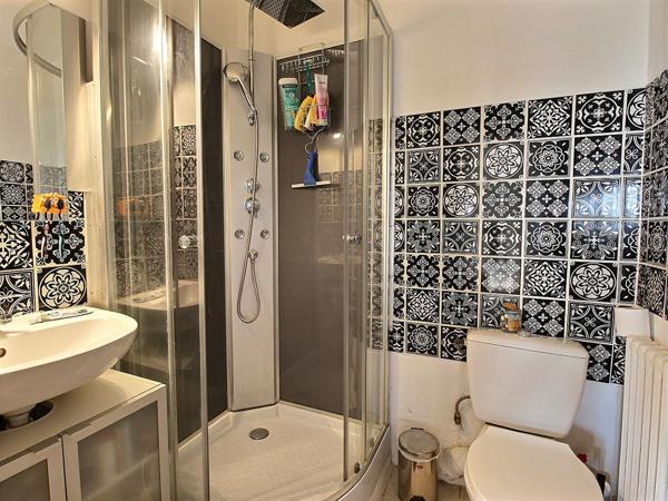 Appartement T2 bis avec balcon parking au pied de la résidence