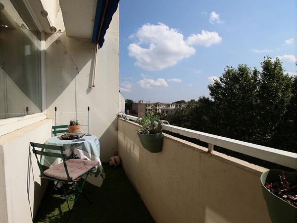 Appartement T2 bis avec balcon parking au pied de la résidence
