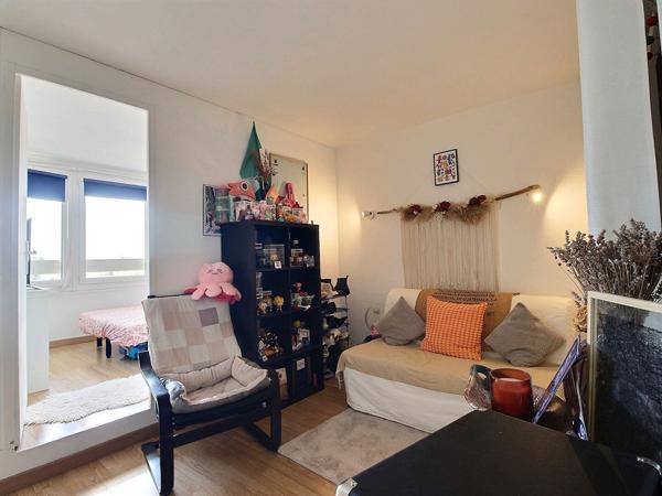 Appartement T2 bis avec balcon parking au pied de la résidence