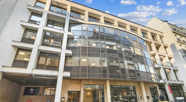 Bureaux à louer à Paris proches commerces et transports quartier Passy