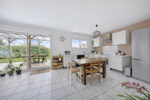 Maison Arès au calme