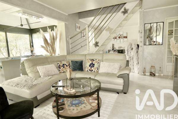 Maison à vendre 5 pièces 73 m² Saint-Leu-la-Forêt