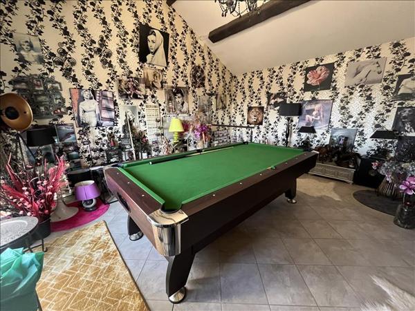 Maison à vendre |  Bourges |  8 pièces | 194,8 m²