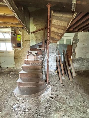 Maison, avec fort potentiel, restaurer dans son intégralité