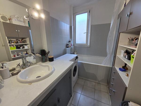 Appartement Bastia 4 pièce(s) 64.79 m2