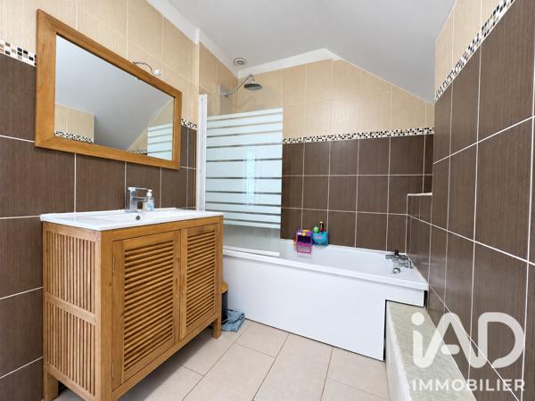 Maison à vendre 4 pièces 83 m² Rambouillet