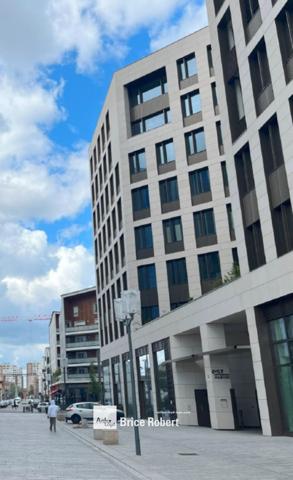 Bureaux à louer en RDC à Villeurbanne au cœur du Carré de Soie
