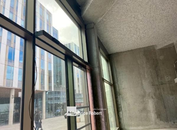 Bureaux à louer en RDC à Villeurbanne au cœur du Carré de Soie