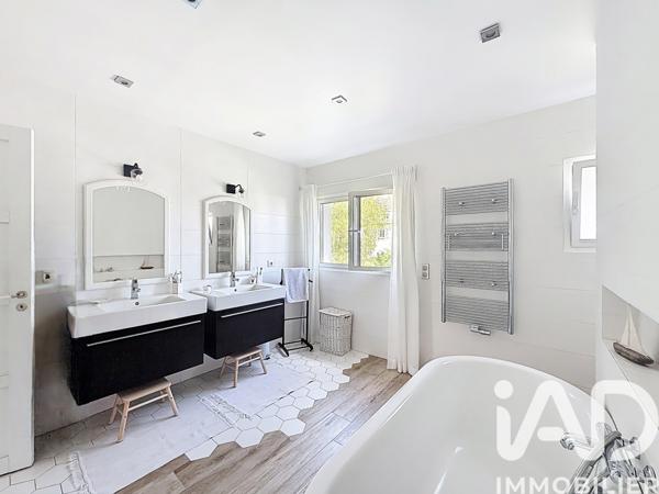 Maison à vendre 6 pièces 139 m² Le Plessis-Trévise