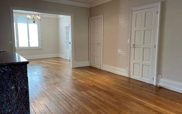 Maison à vendre    6 pièces •  Chauny